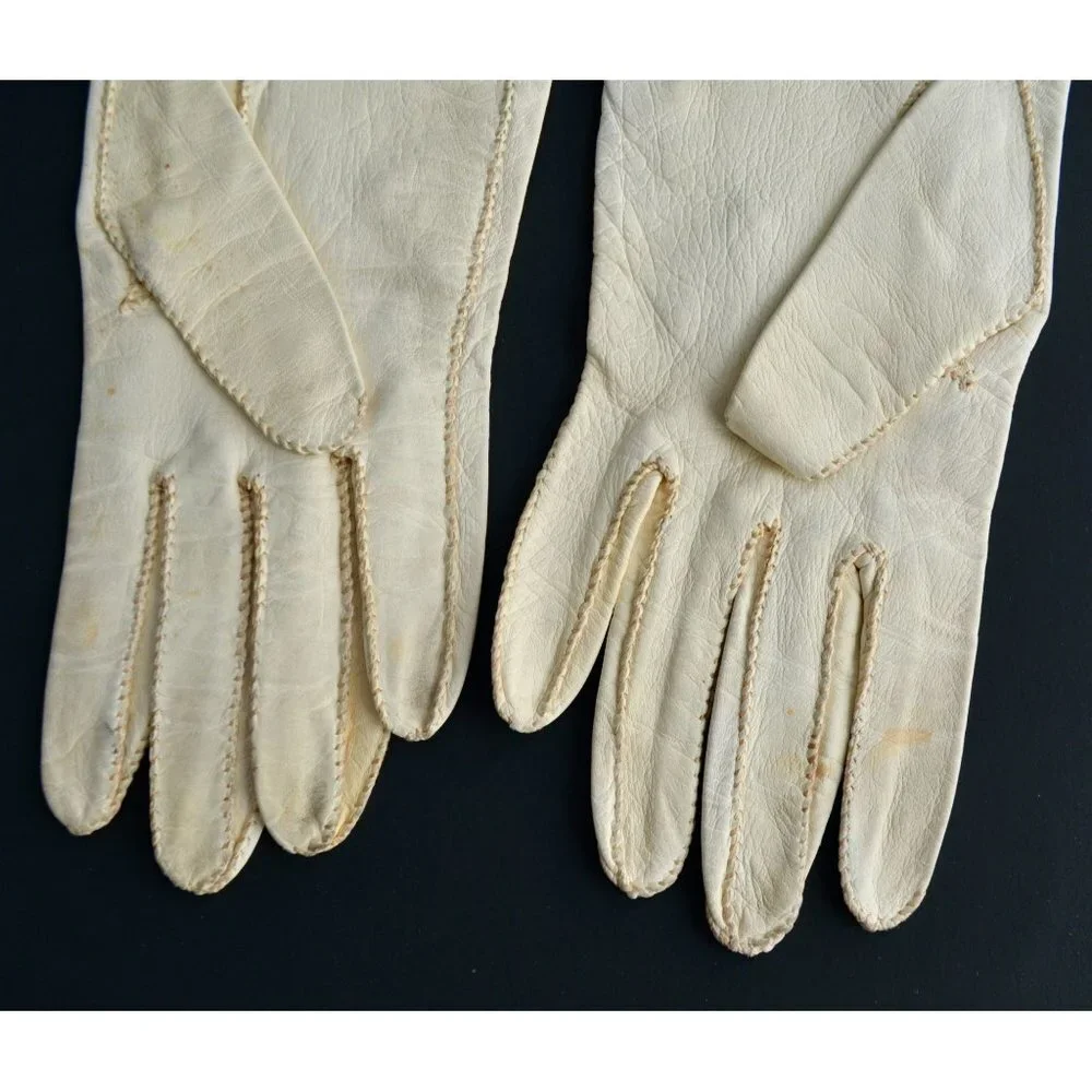 Vintage 1950s? Women's Girls Leather Floral Embroidered Gloves